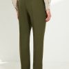 Pantalon Gurkha en cavalry twill vert Scavini, vue de dos complète.