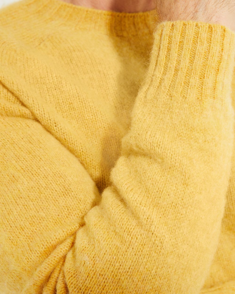 Crew-neck Sweater / Shaggy Shetland Wool