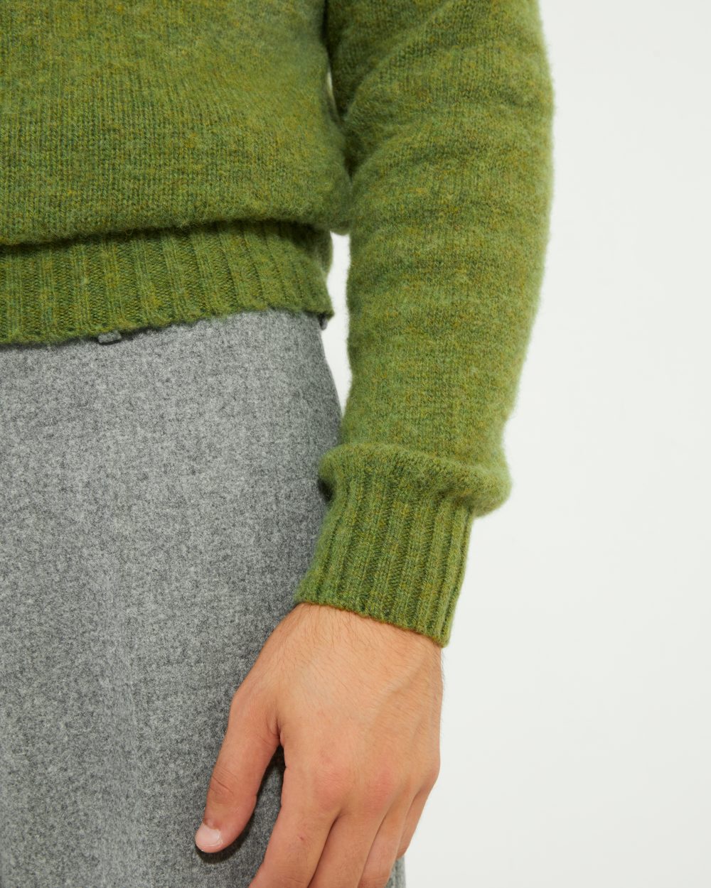 Crew-neck Sweater / Shaggy Shetland Wool