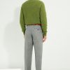 Pantalon en flanelle grise Scavini, coupe classique, vue de dos