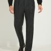 Pantalon une pince en flanelle anthracite Scavini, vue de face.