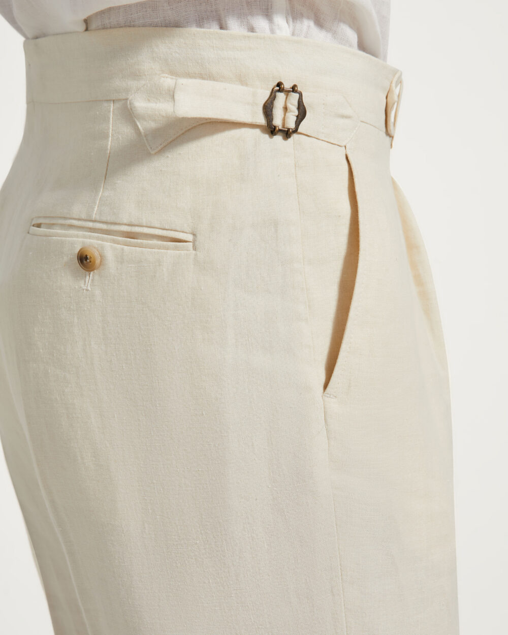 One Pleat Cut Trousers / Linen