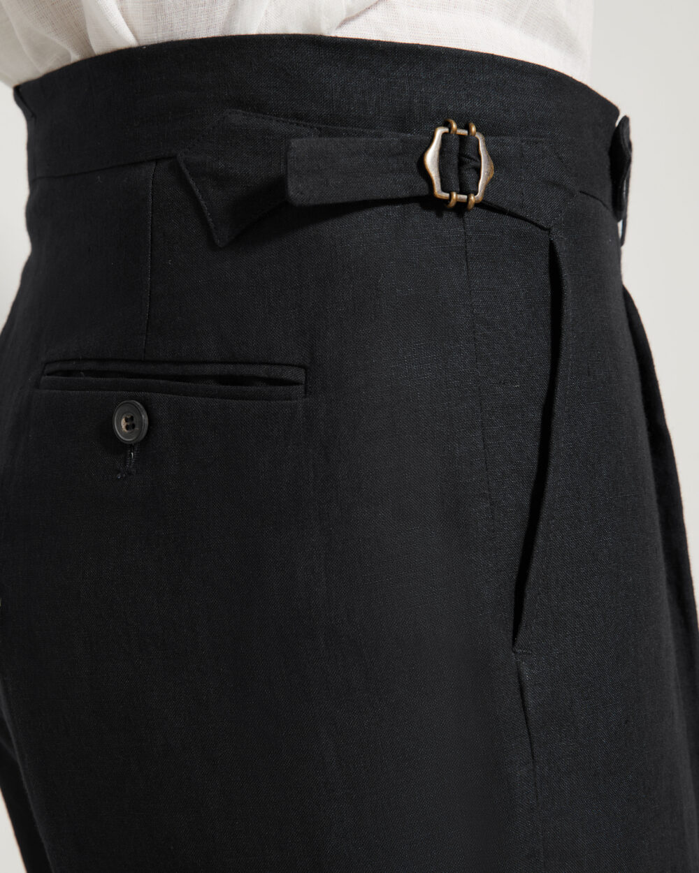 One Pleat Cut Trousers / Linen