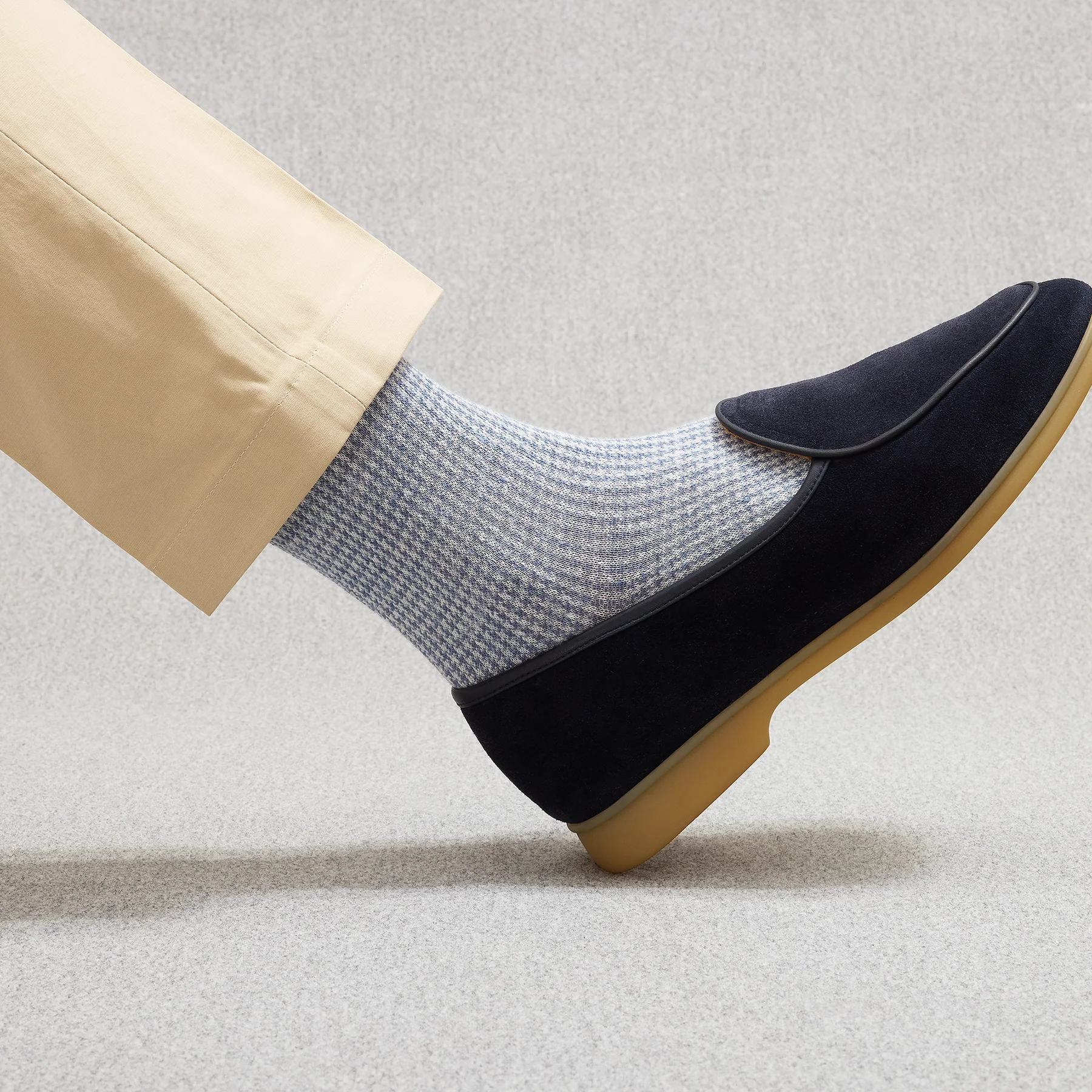 Mi-Bas par Mes Chaussettes Rouges
/ Pied-de poule lin bleu ciel & blanc cassé