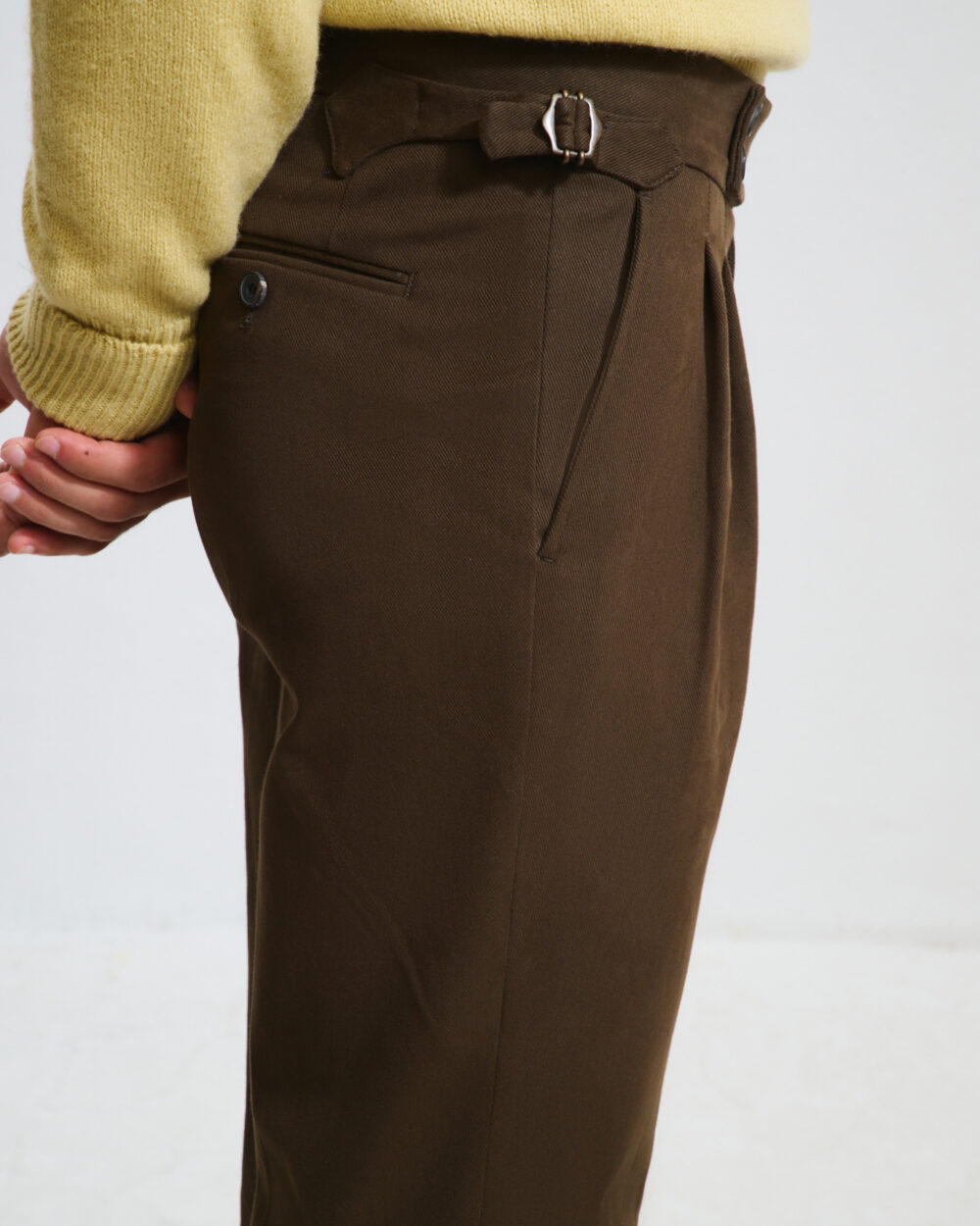 Two-Pleat Cut Trousers / Cotton Chino