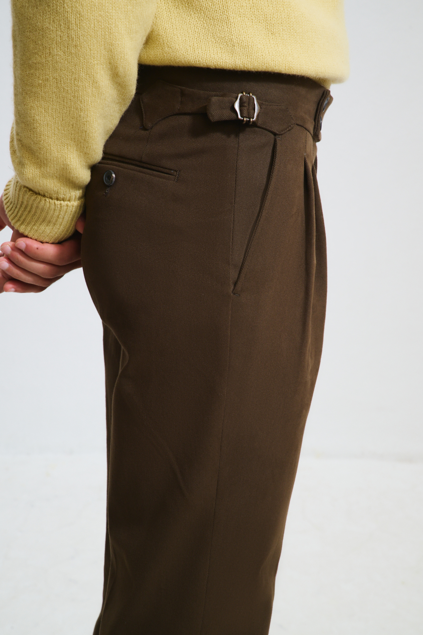 Two-Pleat Cut Trousers / Cotton Chino