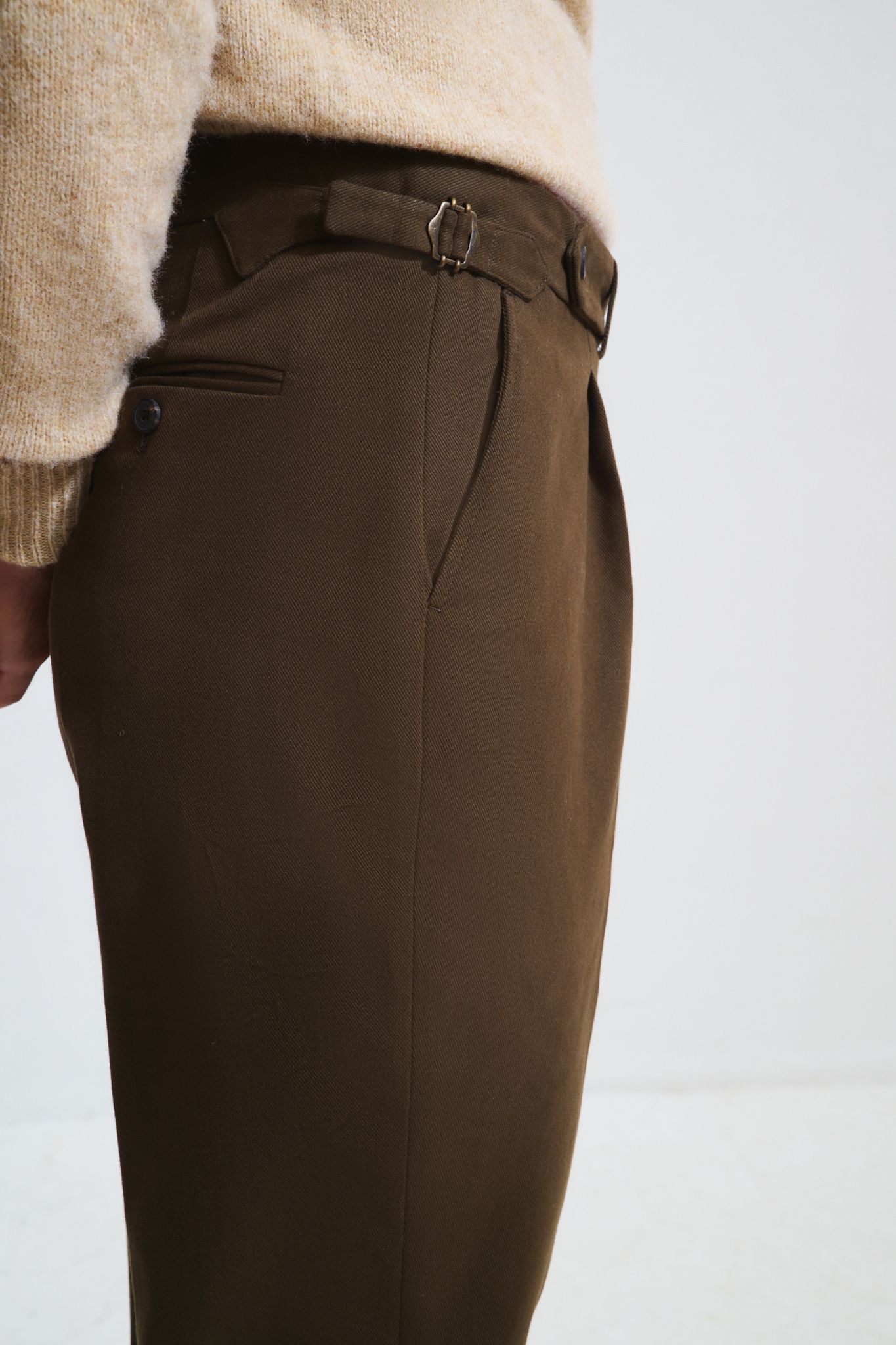 Single-Pleat Trousers / Chino Cotton